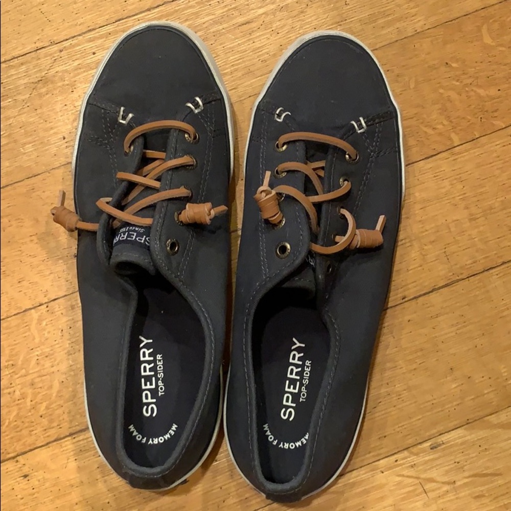 Sperry top slider shoes